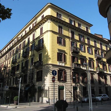 Al Porta Susa B&B Торино Екстериор снимка