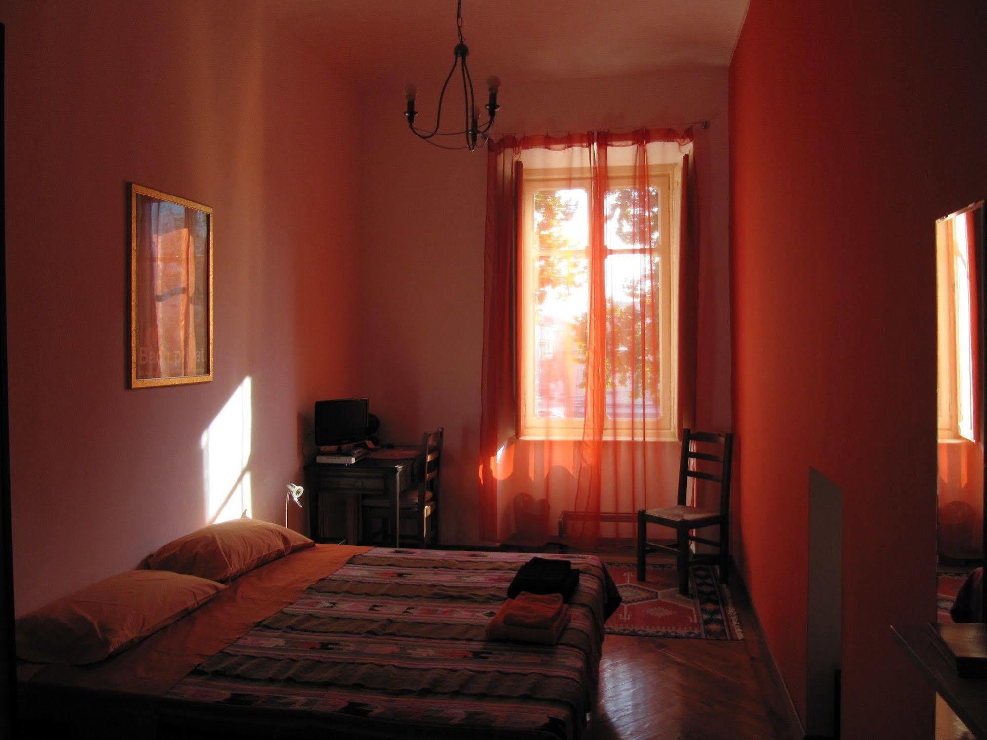 Al Porta Susa B&B Торино Екстериор снимка