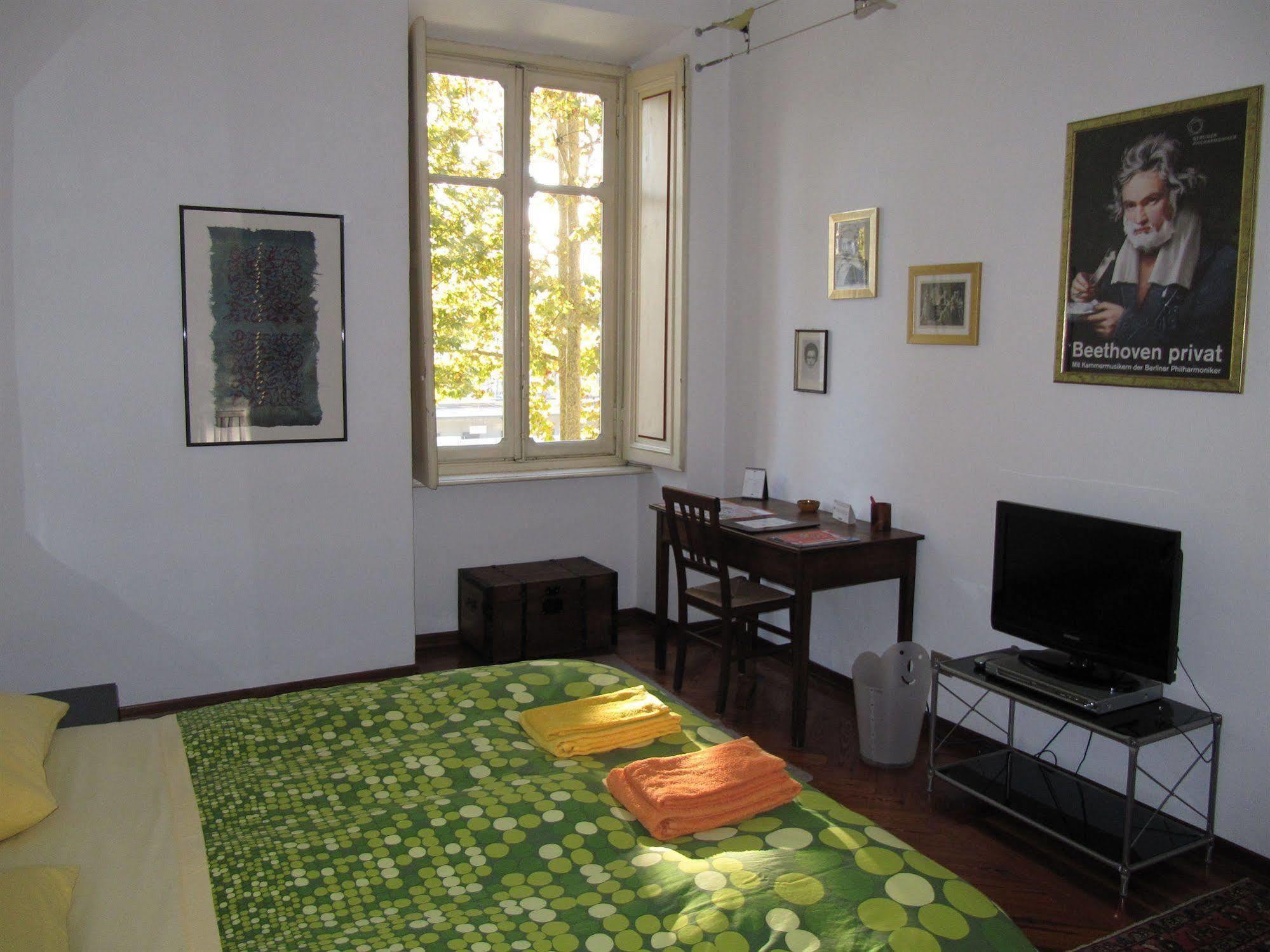 Al Porta Susa B&B Торино Екстериор снимка